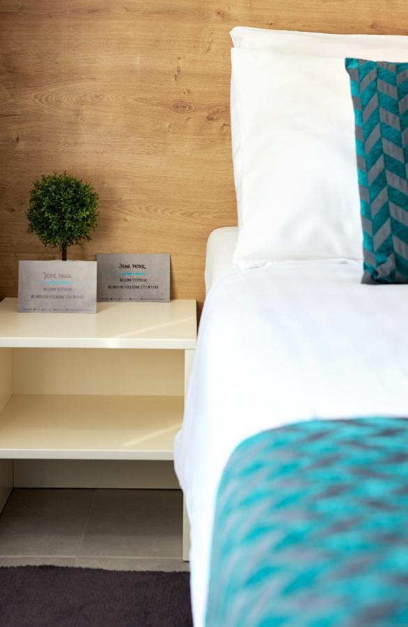 Hotel Stacija Kastela Dış mekan fotoğraf