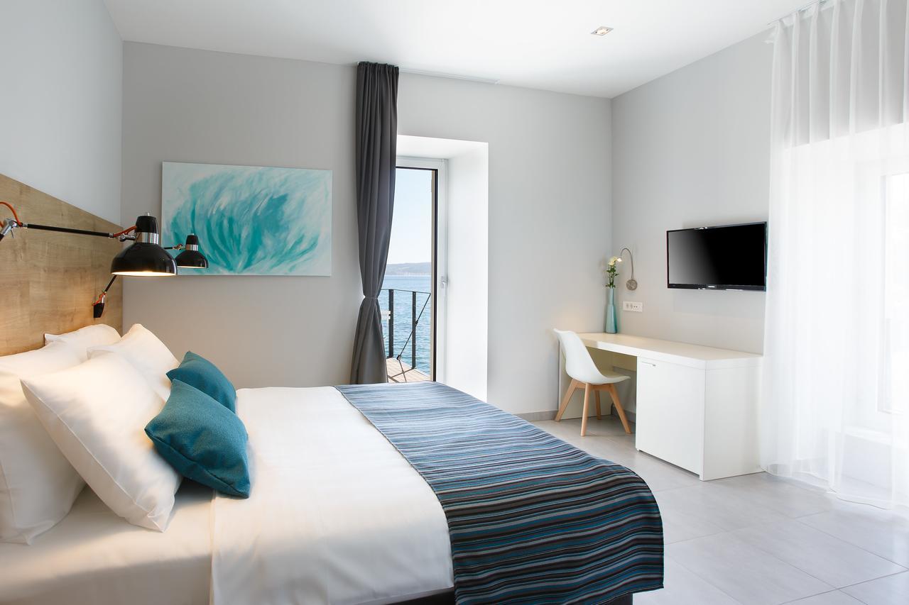 Hotel Stacija Kastela Dış mekan fotoğraf